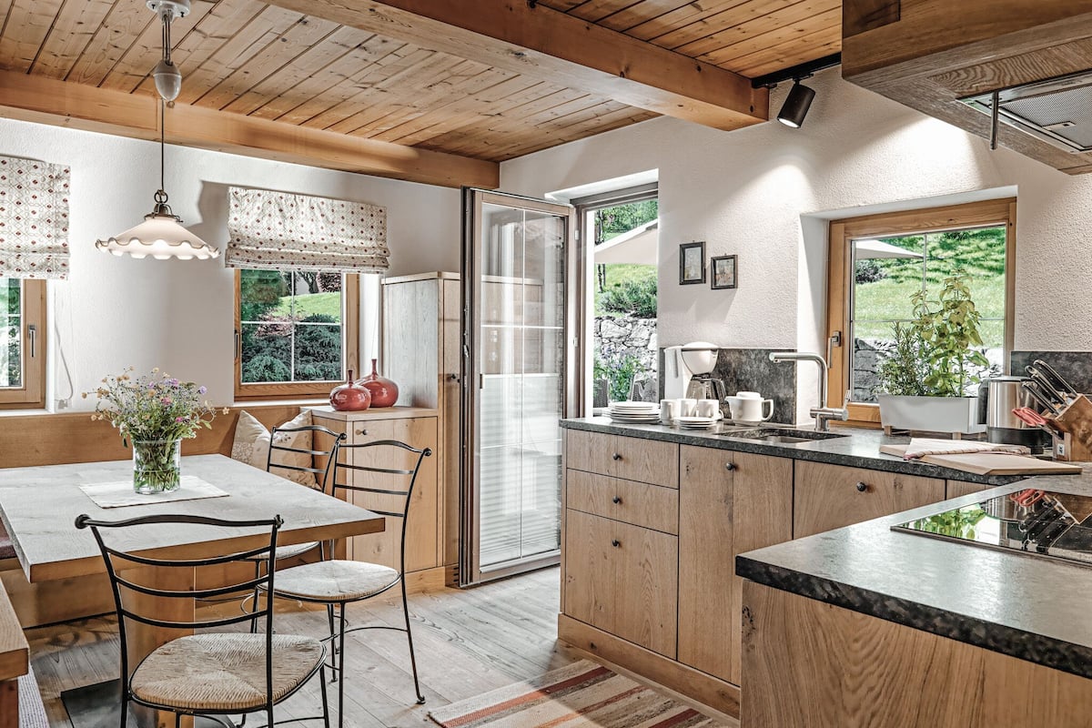 luxury chalet, 3 bedrooms, sauna | private kitchen | fridge, coffee/tea maker