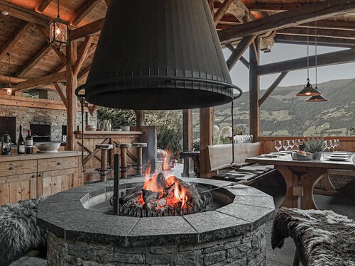 ASTER Boutique Hotel & Chalets