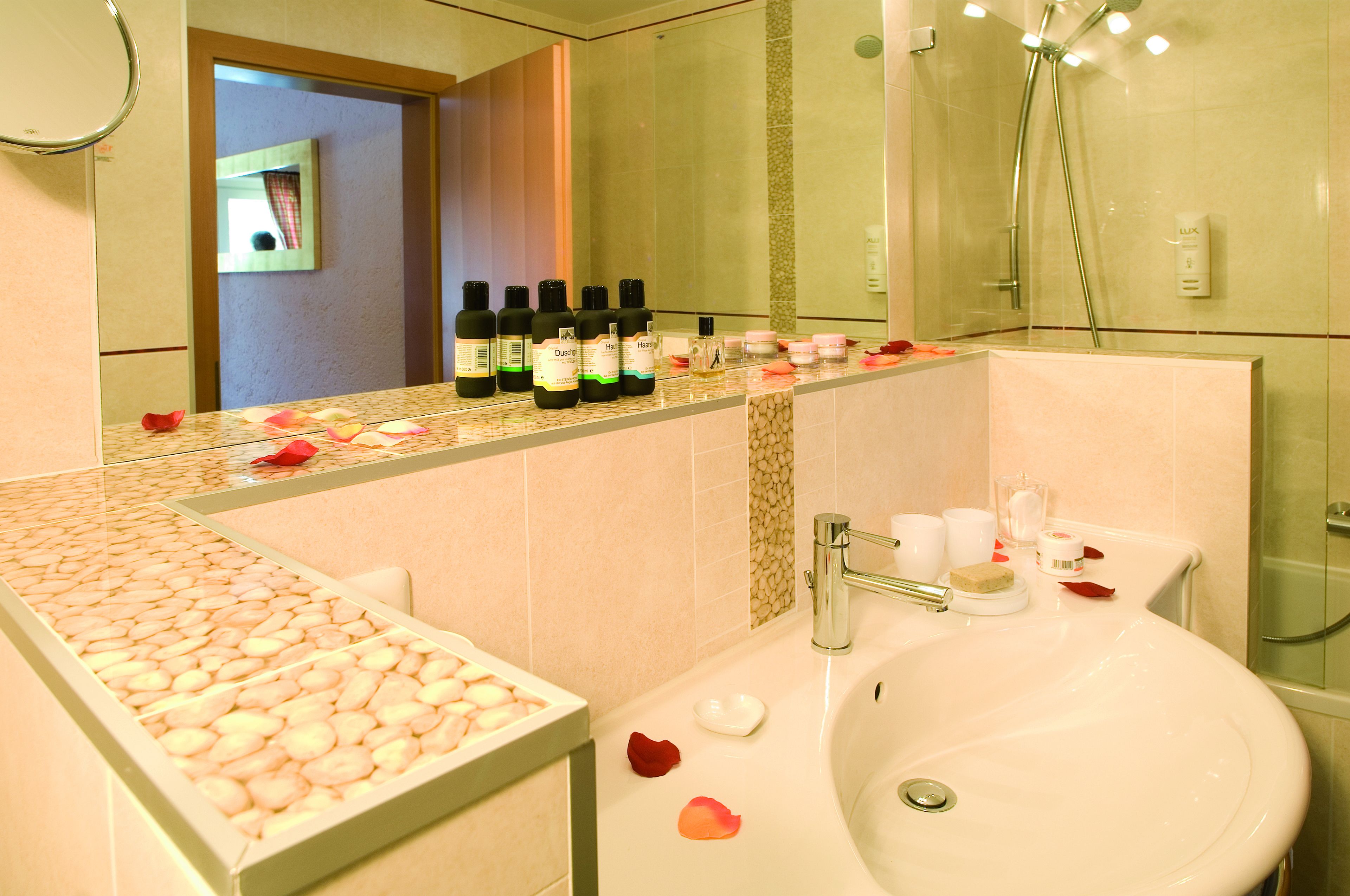 Suite Comfort, 1 camera da letto, angolo cottura | Bagno | Set di cortesia gratuito, asciugacapelli, asciugamani