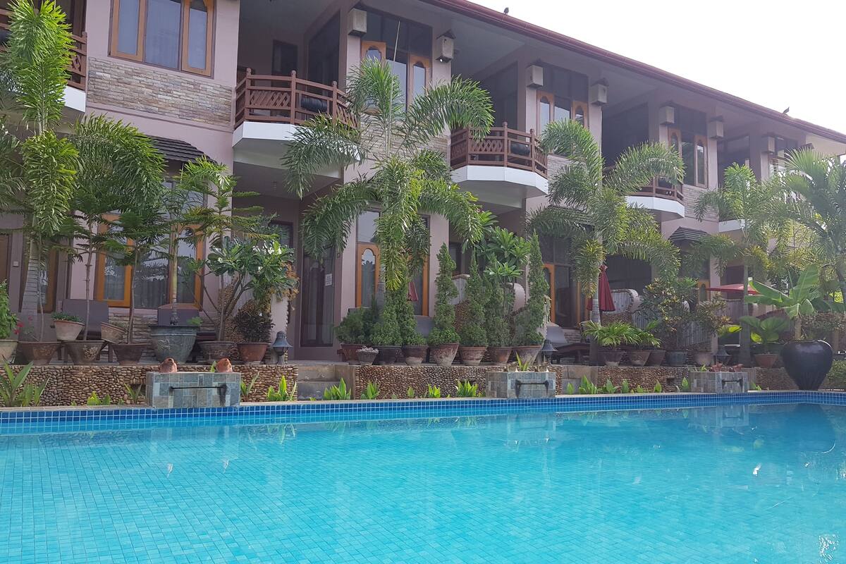 Junior Suite, Poolside | Outdoor pool