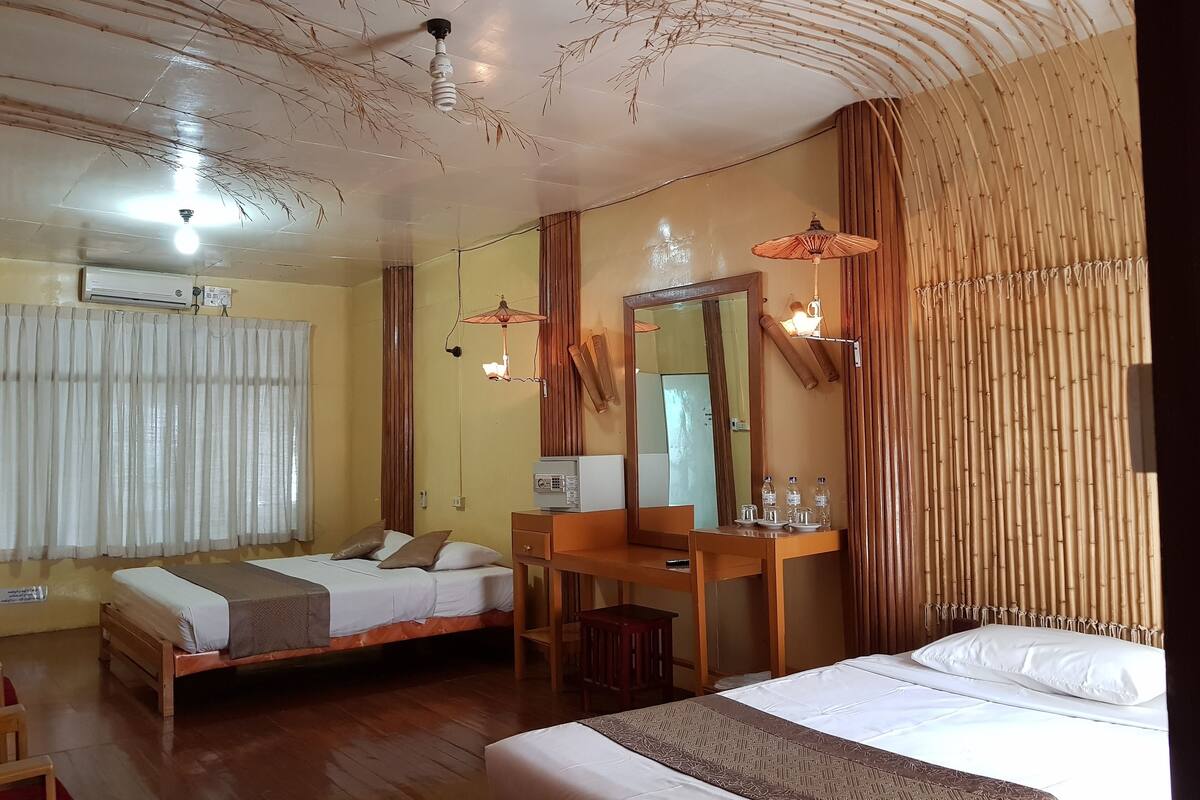 Family Room | In-room safe, desk, rollaway beds (surcharge), WiFi (free)