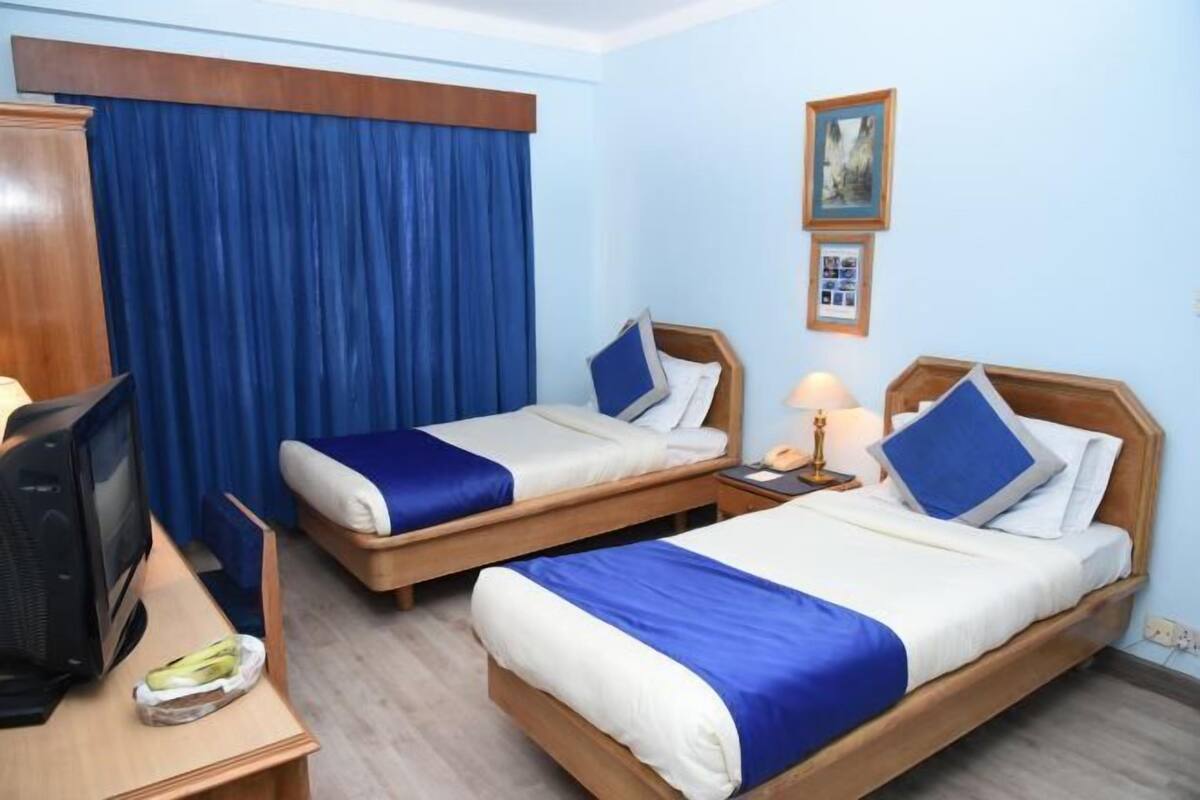 Caja fuerte, camas supletorias, wifi gratis y ropa de cama