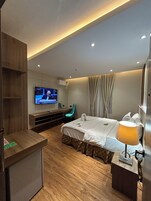 Superior Room | Desk, free WiFi, bed sheets