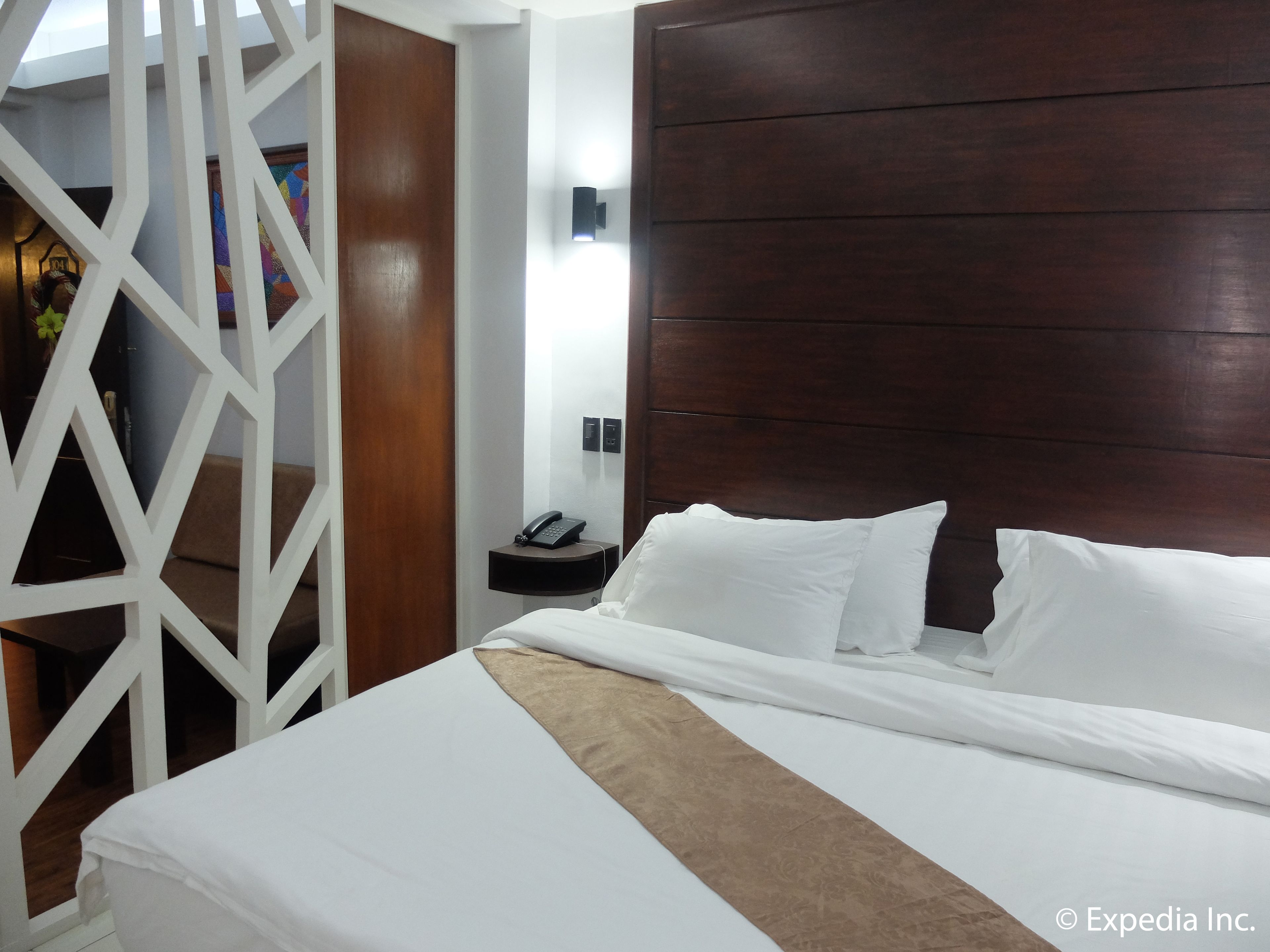 Superior Room | Bureau, accès au Wi-Fi (inclus), literie fournie