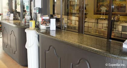 DM Residente Inns and Villas
