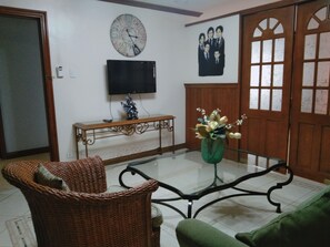 Penthouse | Vardagsrum | LED-tv