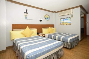 Rom – superior | Safe på rommet, skrivebord, wi-fi (inkludert) og sengetøy