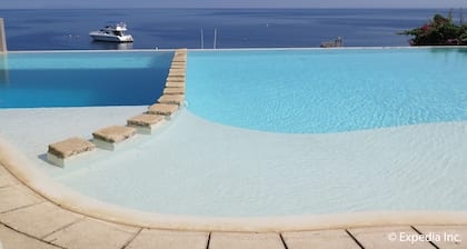 Aiyanar Beach and Dive Resort