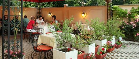 Servei de restauració a l'aire lliure