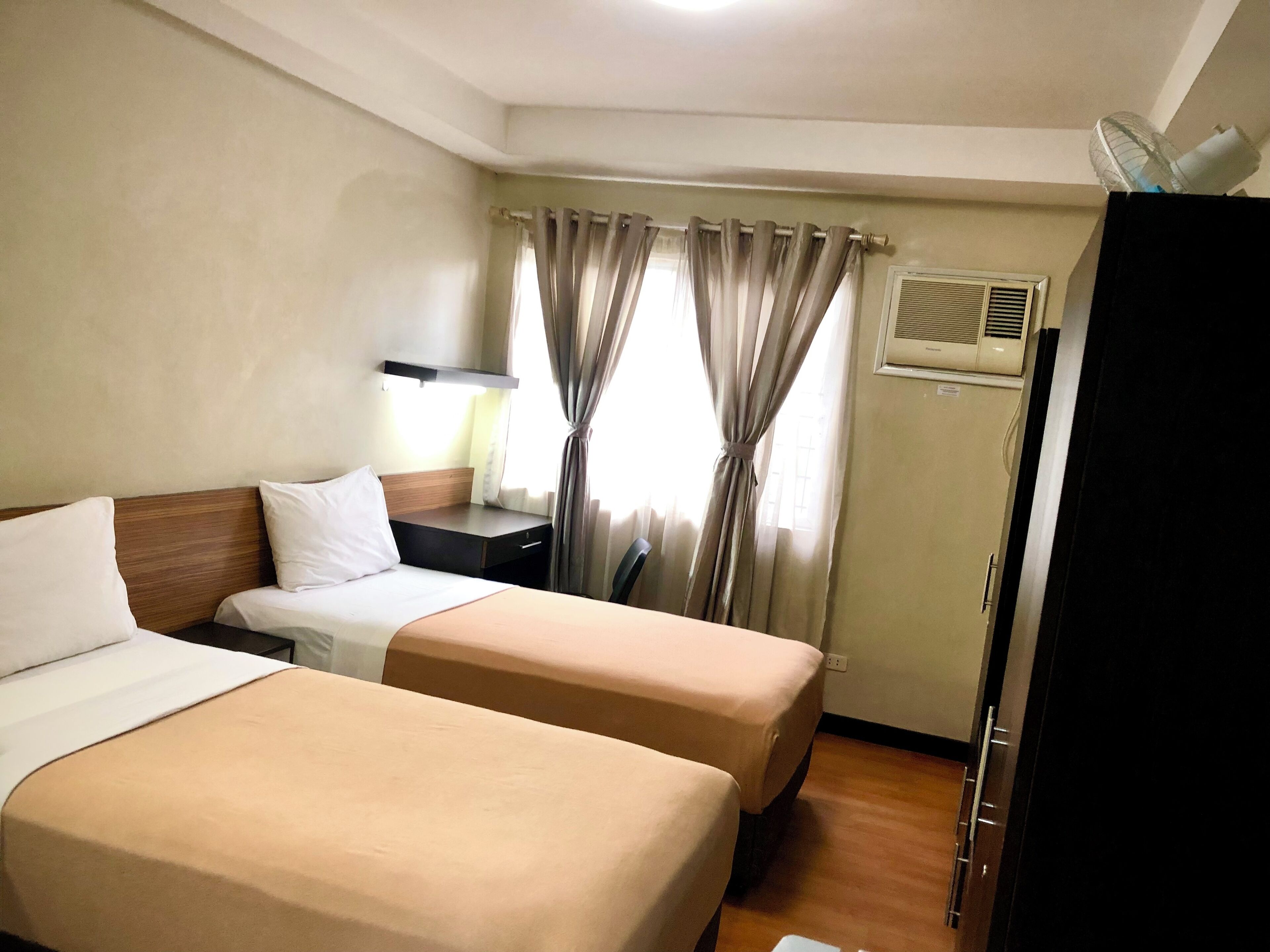 Standard Room | Desk, free WiFi, bed sheets