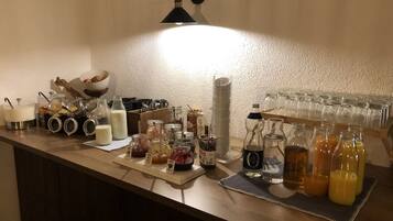 Tägliches inbegriffenes Frühstücksbuffet