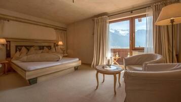 Doppelzimmer, Bergblick | Zimmersafe, schallisolierte Zimmer