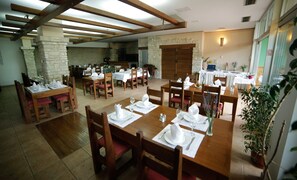 Frühstück, Mittagessen, Abendessen, mediterrane Küche