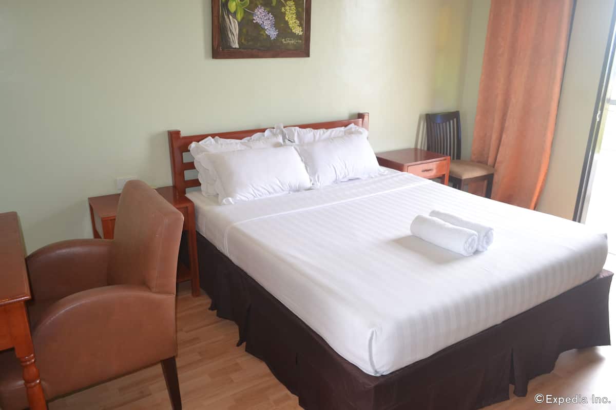 Deluxe Single Room | Desk, rollaway beds (surcharge), WiFi (free)
