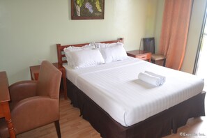 Deluxe Single Room | Desk, rollaway beds, free WiFi - Sarangani Highlands Garden (General Santos)