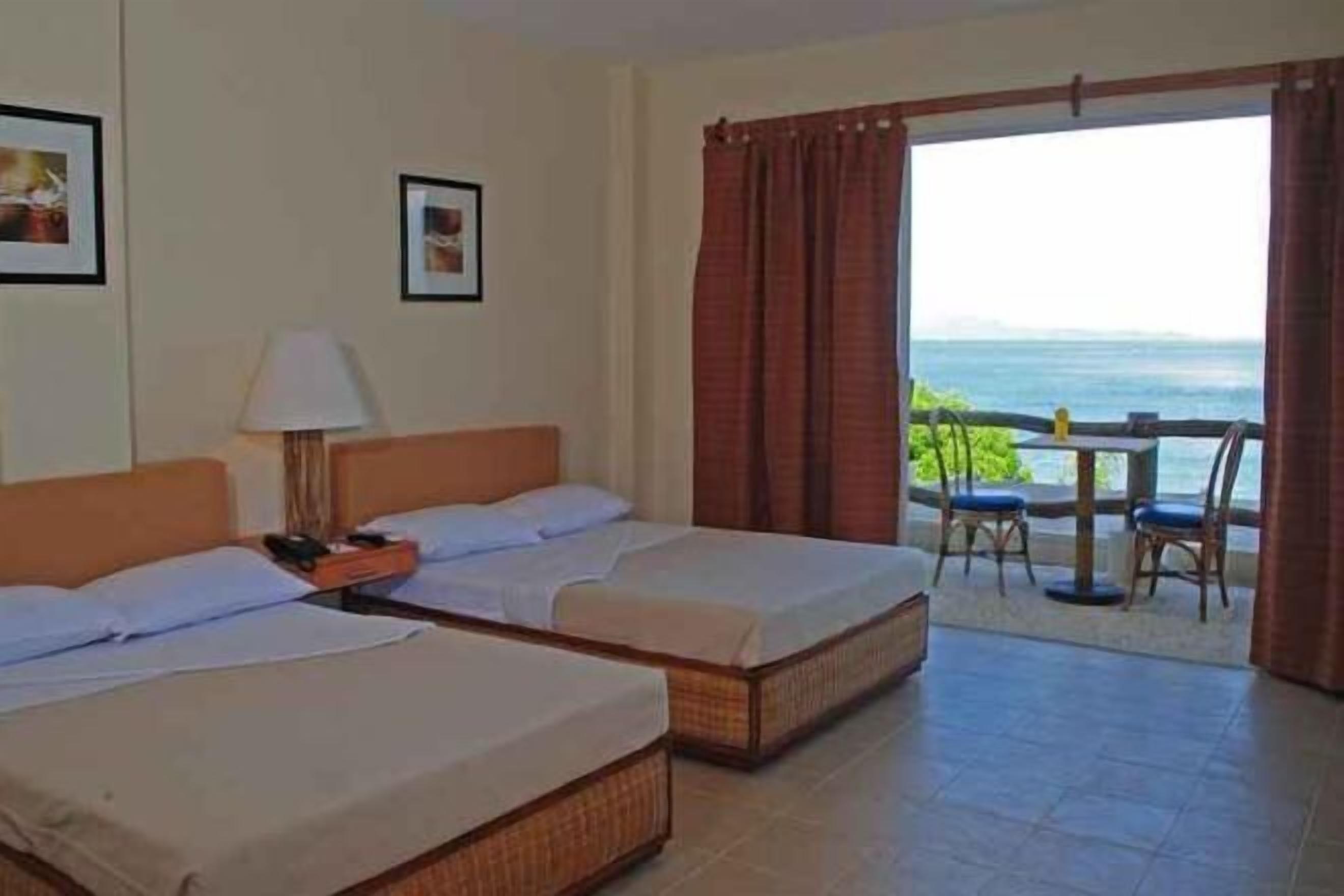 Minibar, in-room safe, desk, rollaway beds