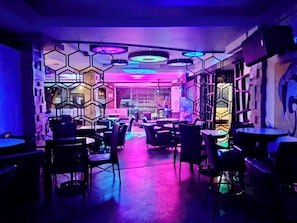 Bar (on property) - MO2 Westown Hotel Bacolod - Downtown (Bacolod)