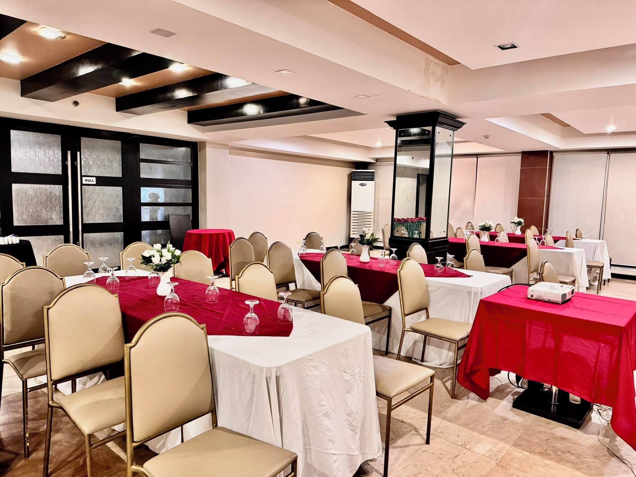 Meeting facility