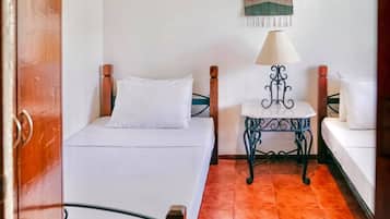 Kamar Keluarga | 1 kamar tidur, meja kerja, dan seprai linen