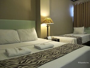 Triple Sharing | Rollaway beds, free WiFi - New Era Pension Inn Cebu (Cebu City)