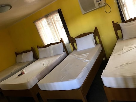 Soundproofing, iron/ironing board, free WiFi, bed sheets