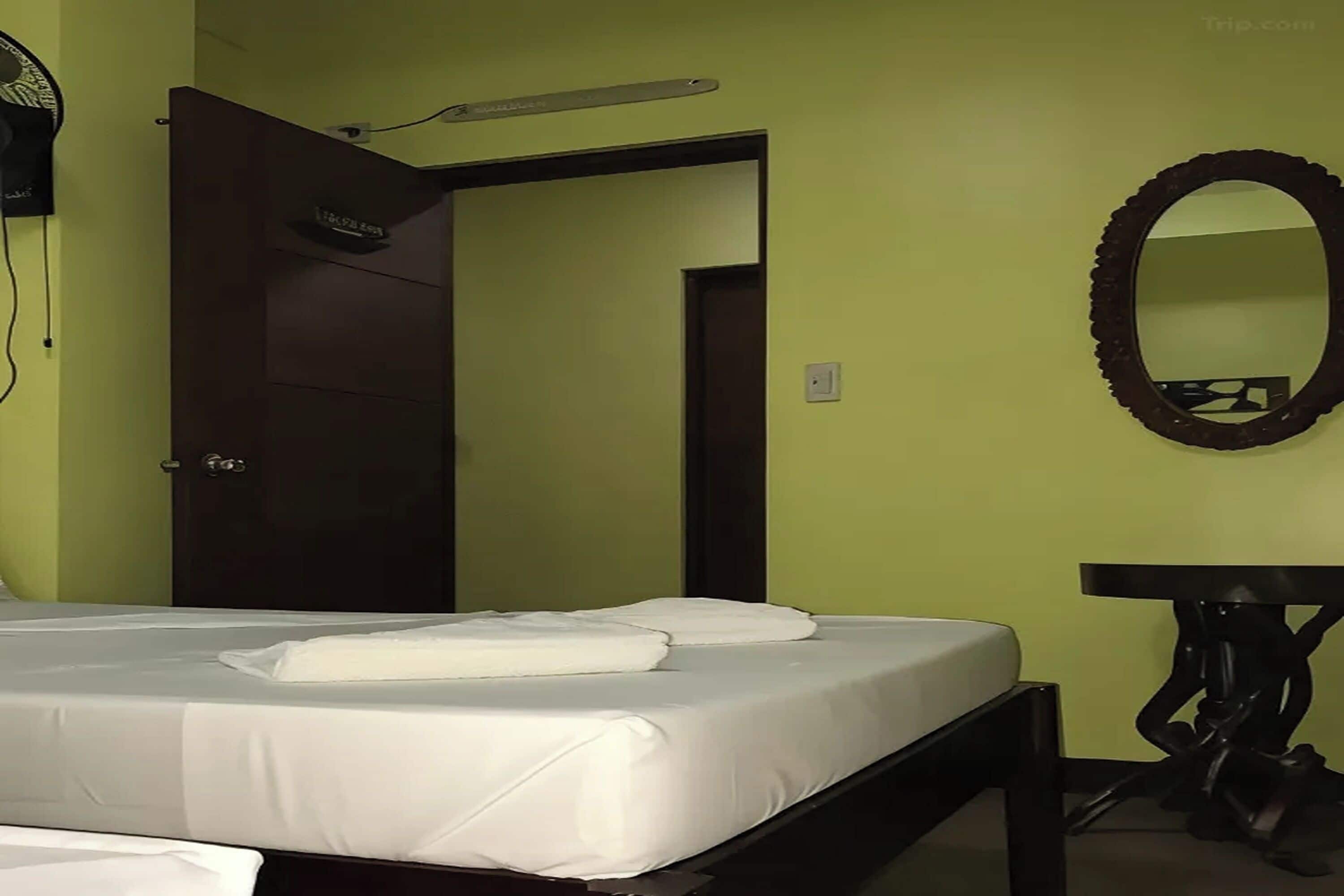 Soundproofing, iron/ironing board, free WiFi, bed sheets