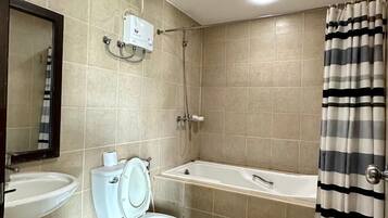 Free toiletries, towels