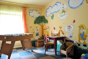Área de juegos infantiles techada