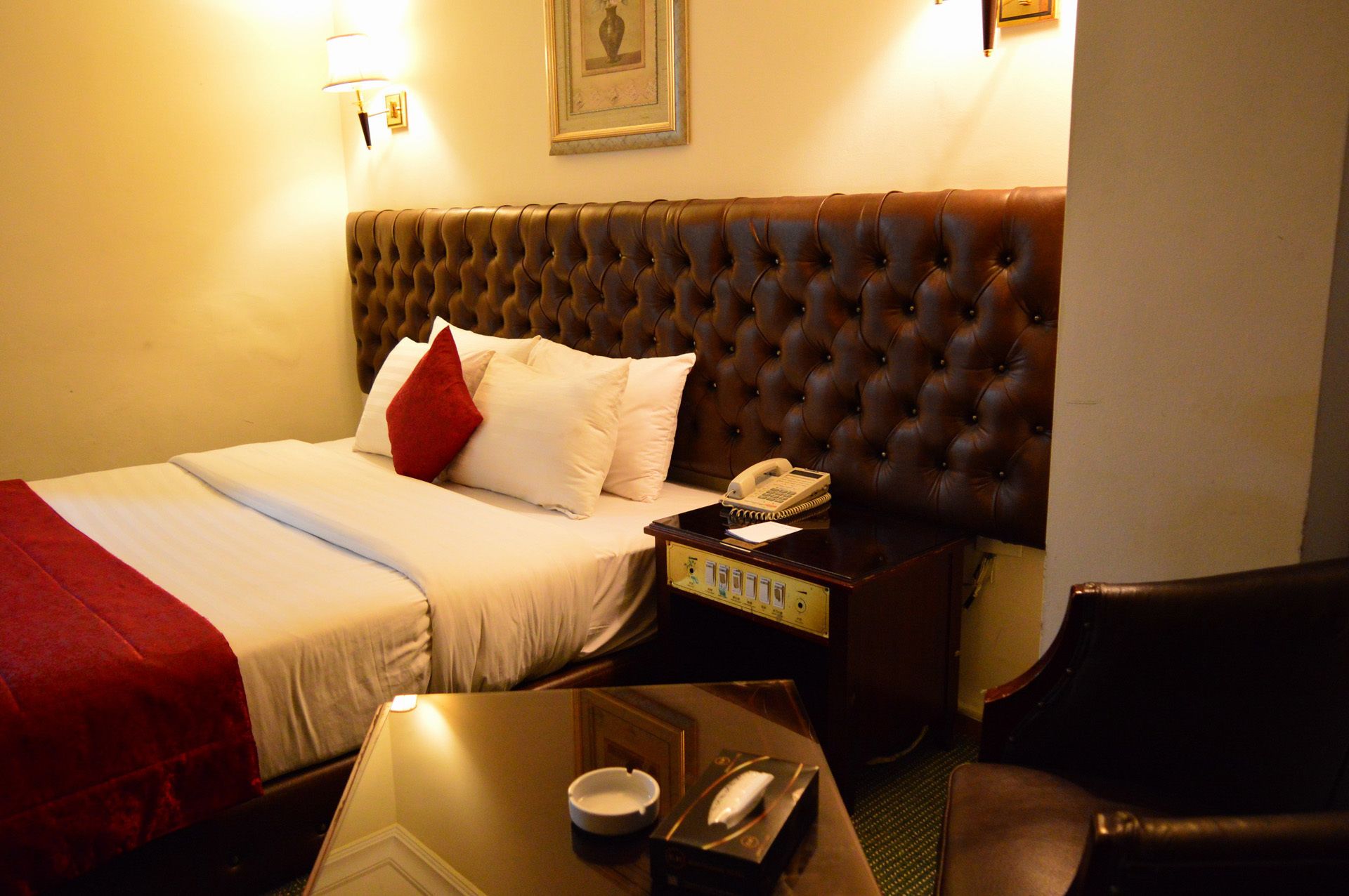 Minibar, in-room safe, desk, iron/ironing board