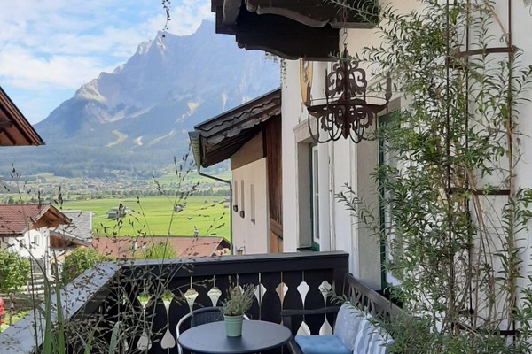 Comfort Apartment (9 / incl. 80 EUR cleaning fee) | Terrace/patio
