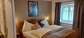 舒適公寓 (2 / incl. 95 EUR cleaning fee) | 高級寢具、獨特裝 潢、布置獨特、遮光布/窗簾
