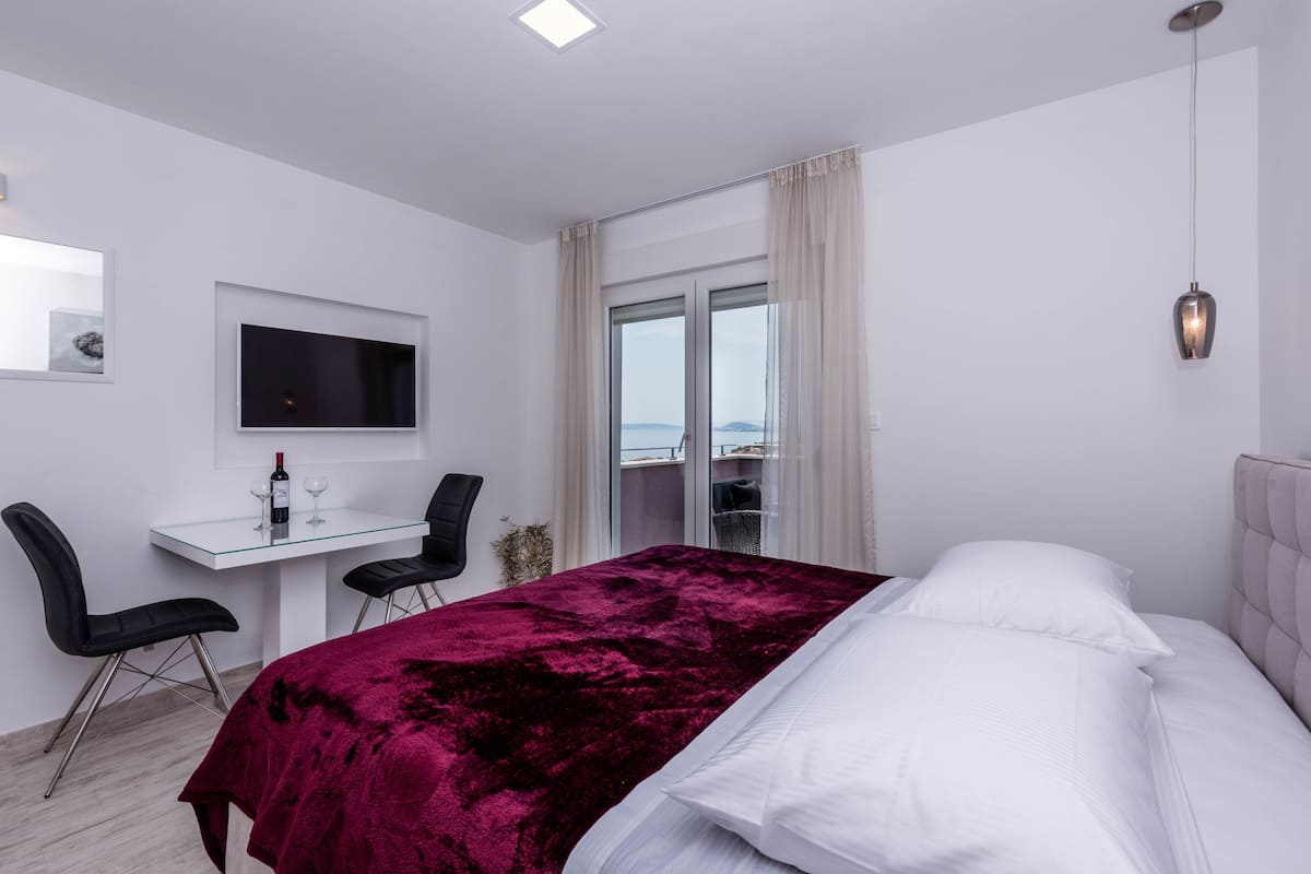 Studio Luxe, balcon, vue mer | Vue de la chambre