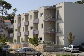 Front of property - Apartmani Marija (Postira)