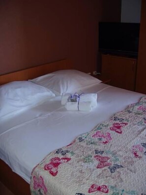 In-room safe, soundproofing, free WiFi