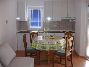 Apartament, balcó | Cuina bàsica privada