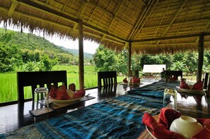 含每日英式早餐