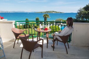 Deluxe Double Room, Balcony, Sea View  | Vistas desde la habitación