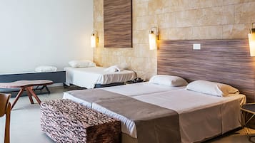 In-room safe, desk, free WiFi, bed sheets