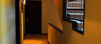 Tat Place Hotel and Café