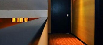 Tat Place Hotel and Café