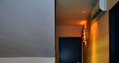 Tat Place Hotel and Café