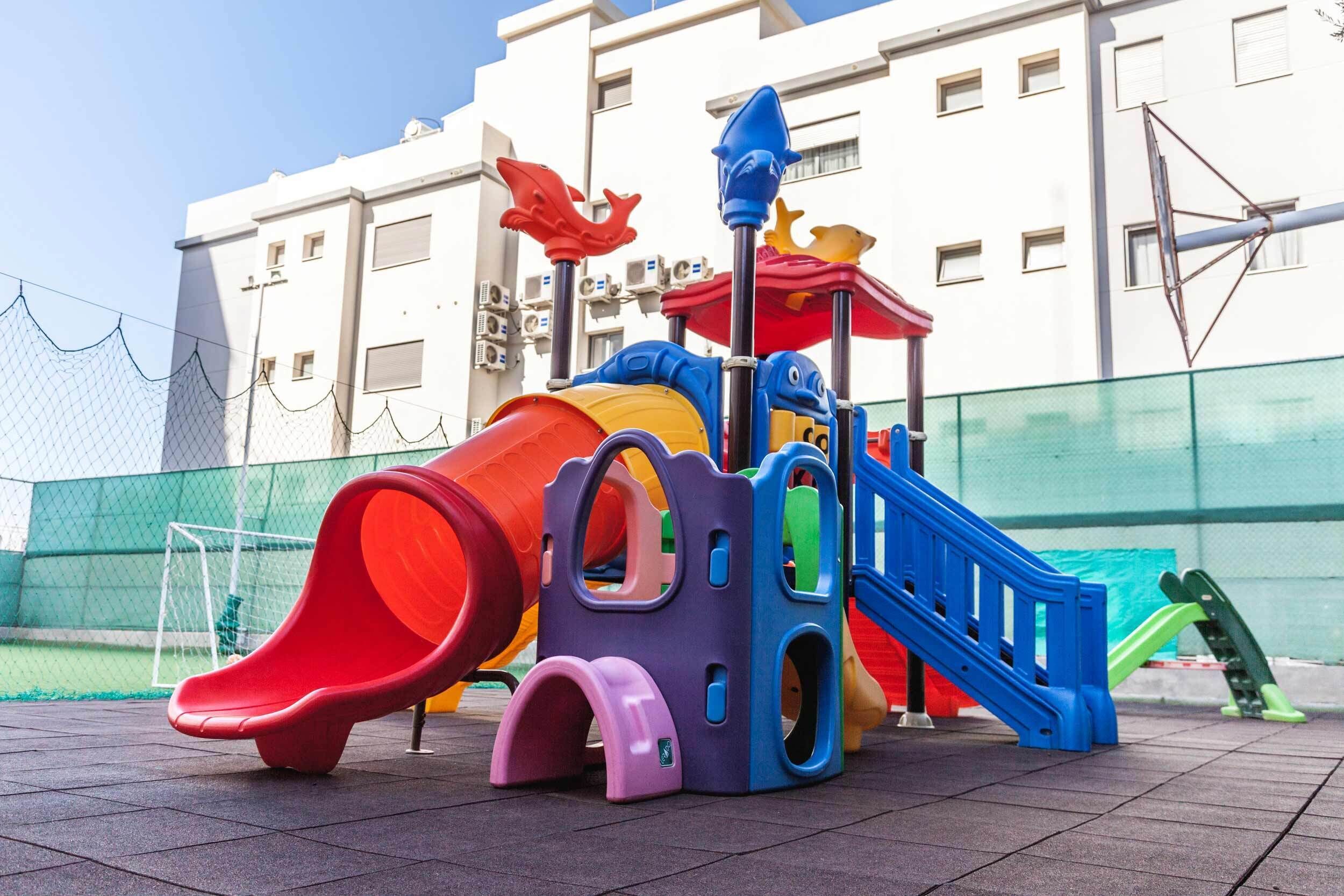 children’s play area – outdoor