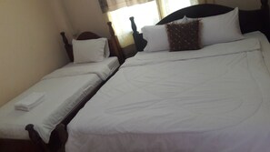 Standard Triple Room, 2 Bedrooms | In-room business center - Pany Hotel (Vang Vieng)