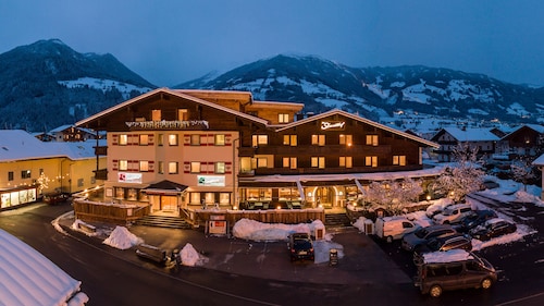 Hotel Standlhof Zillertal