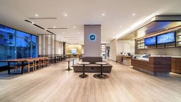 Lobby lounge
