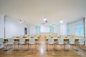 Meeting facility - HanTing Hotel (Chongqing Jiazhou Huahuiyuan Subway Station) (Chongqing)