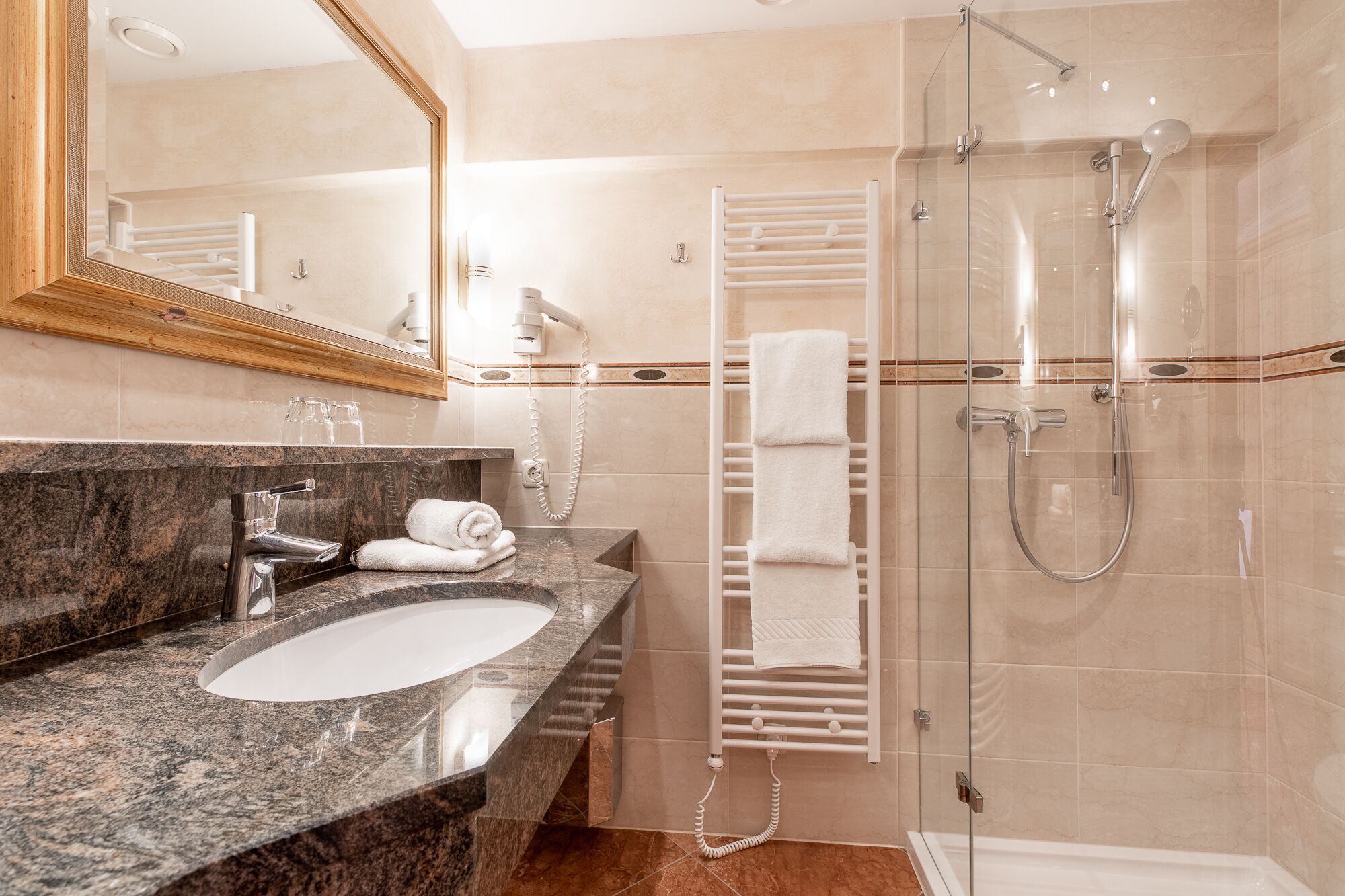 comfort double room | bathroom | deep-soaking bathtub, hair dryer, bathrobes, slippers