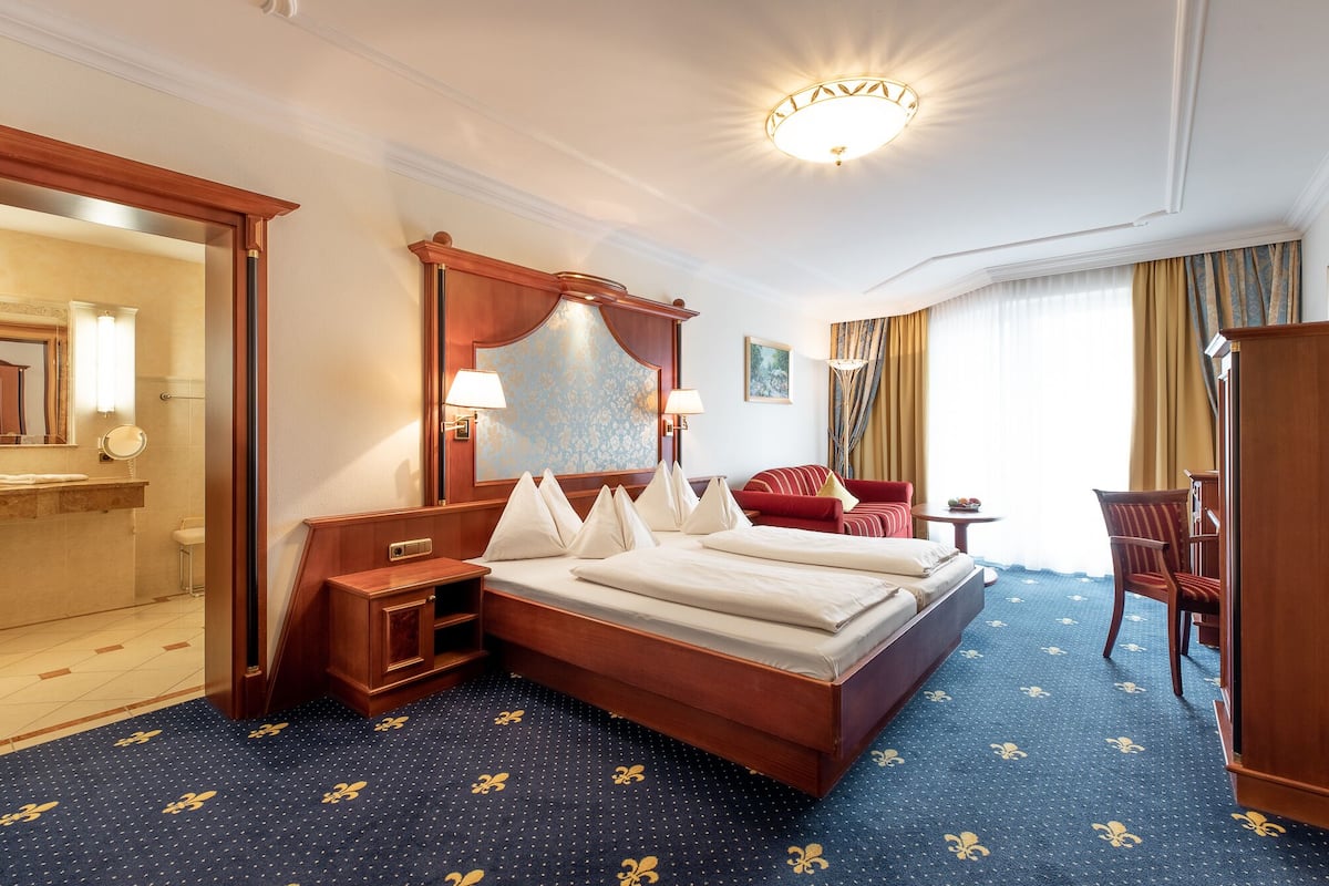 Deluxe tweepersoonskamer | 1 slaapkamer, hypoallergeen beddengoed, een minibar