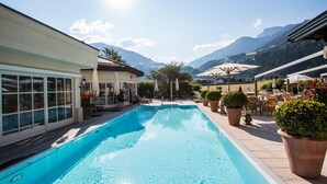 View from property - Theresa Wellness Genievuer Hotel (Zell am Ziller)