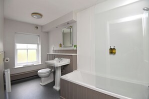 Doppelzimmer | Badezimmer | Handtücher